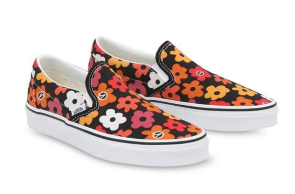 Classic Slip-On Flower Black/Multi $49.99 (RRP $109.99) @ Vans AU